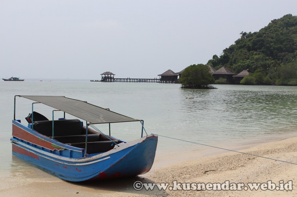 Ciri Pahawang Island ada Cottage